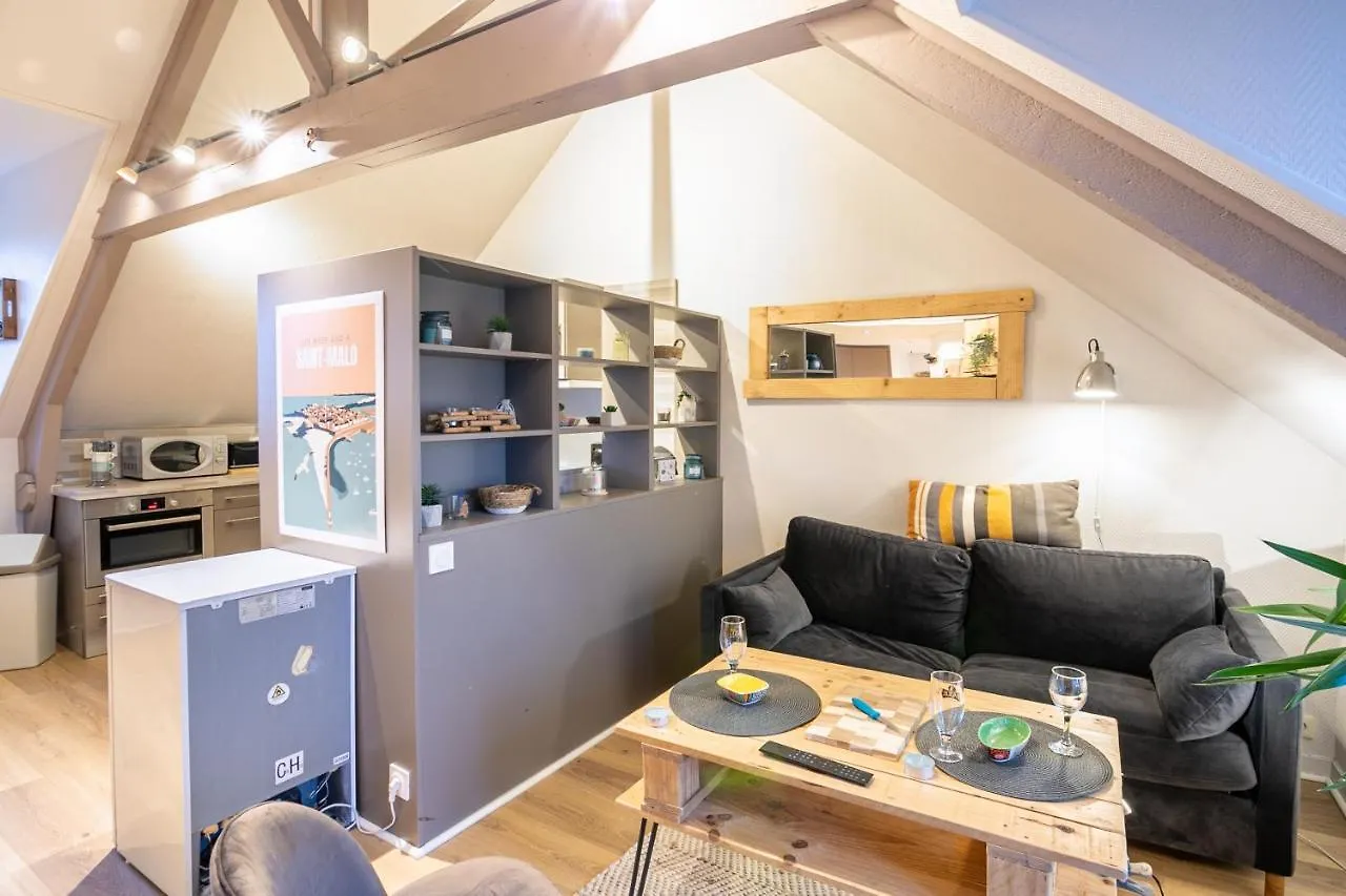 Le Petit Melorien Apartment Saint-Meloir-des-Ondes