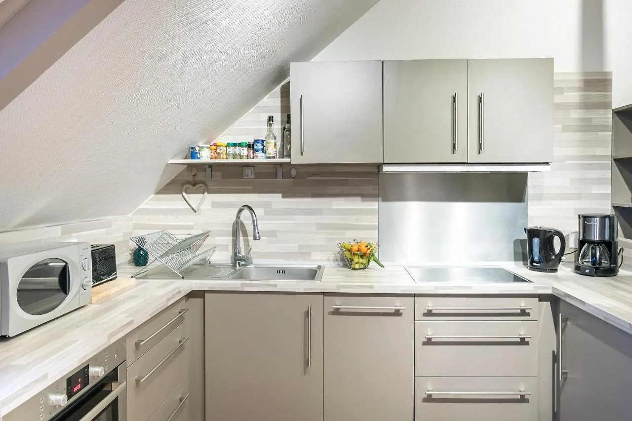 Le Petit Melorien Apartment Saint-Meloir-des-Ondes